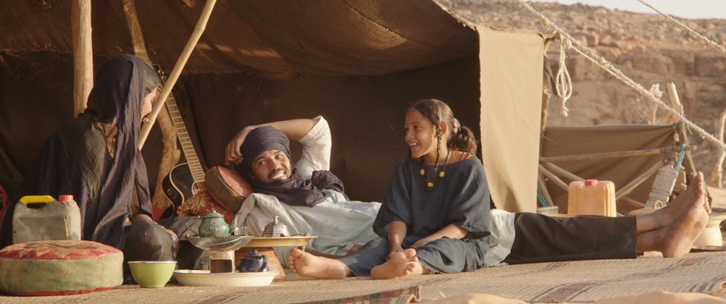 11_TIMBUKTU_de_Abderrahmane_Sissako-_c__2014_Les_Films_du_Worso__Dune_Vision_01Medium
